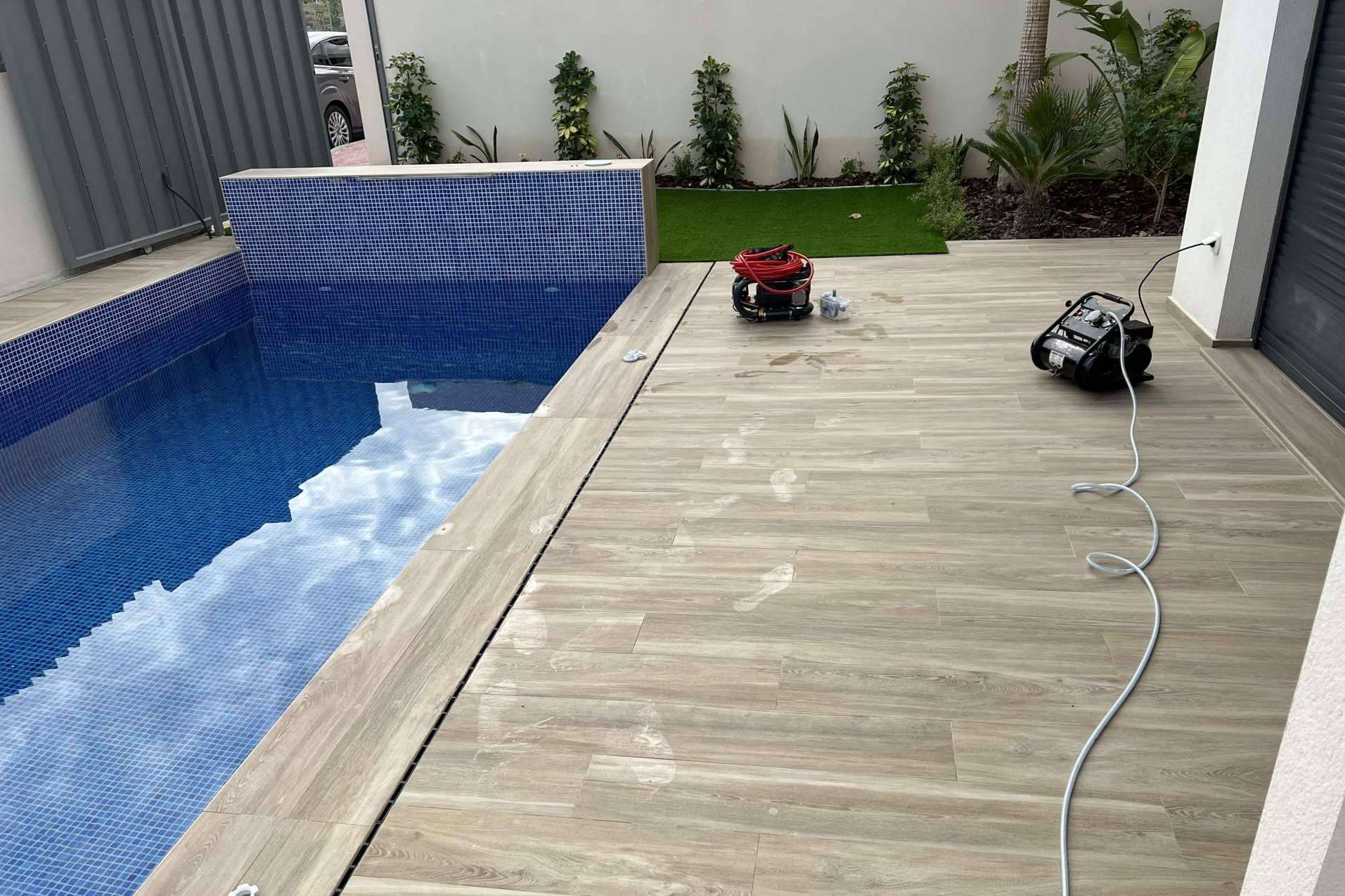 Localizar y reparar las fugas agua piscinas con el servicio de TELEFUGA