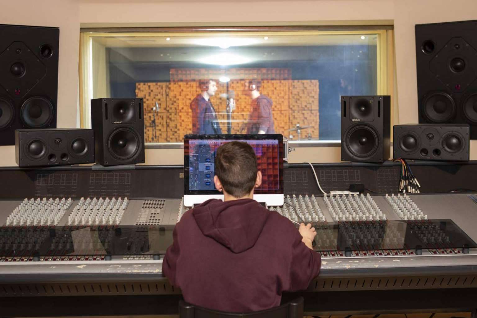 La escuela de música Girona EUMES ofrece cursos para desarrollar una carrera en la industria musical