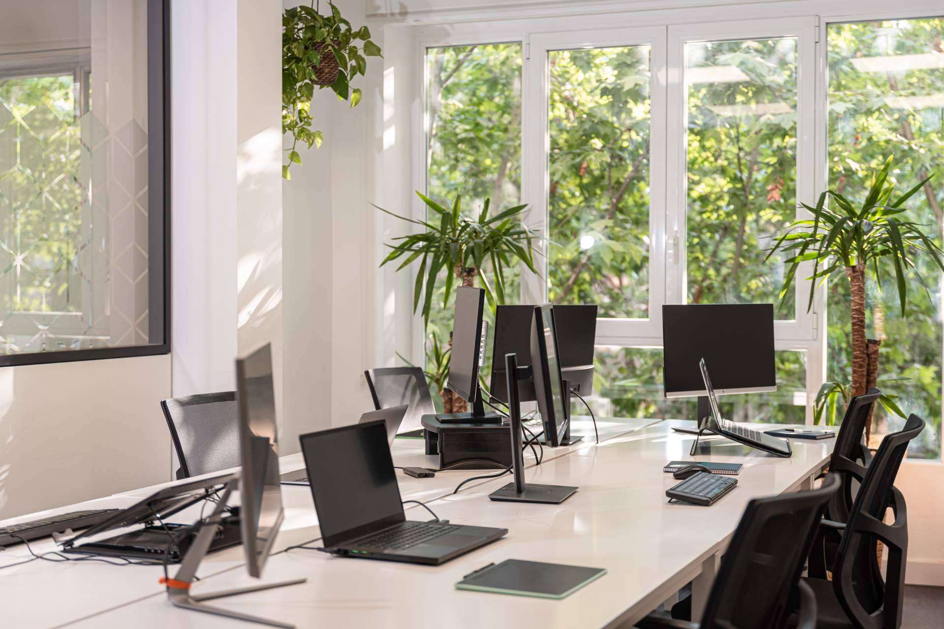 Salas de reuniones equipadas en Madrid, con OXYGEN Workspace