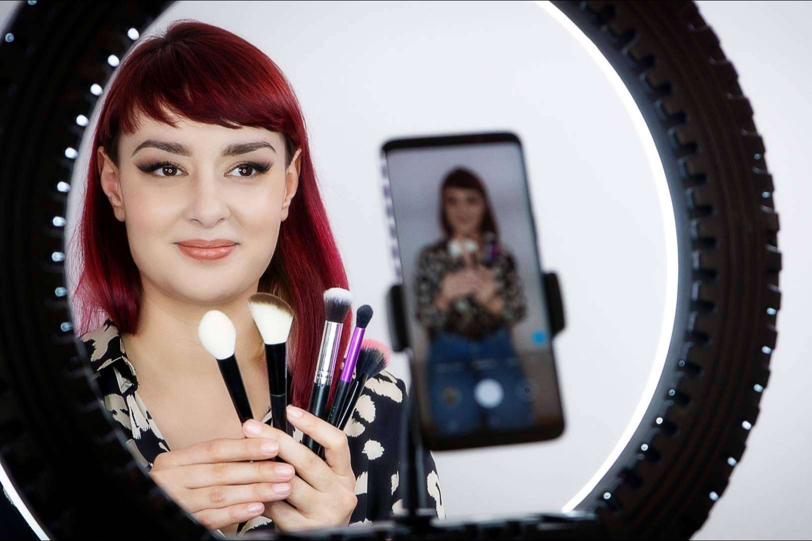 Las últimas tendencias en belleza con Viral y Medio