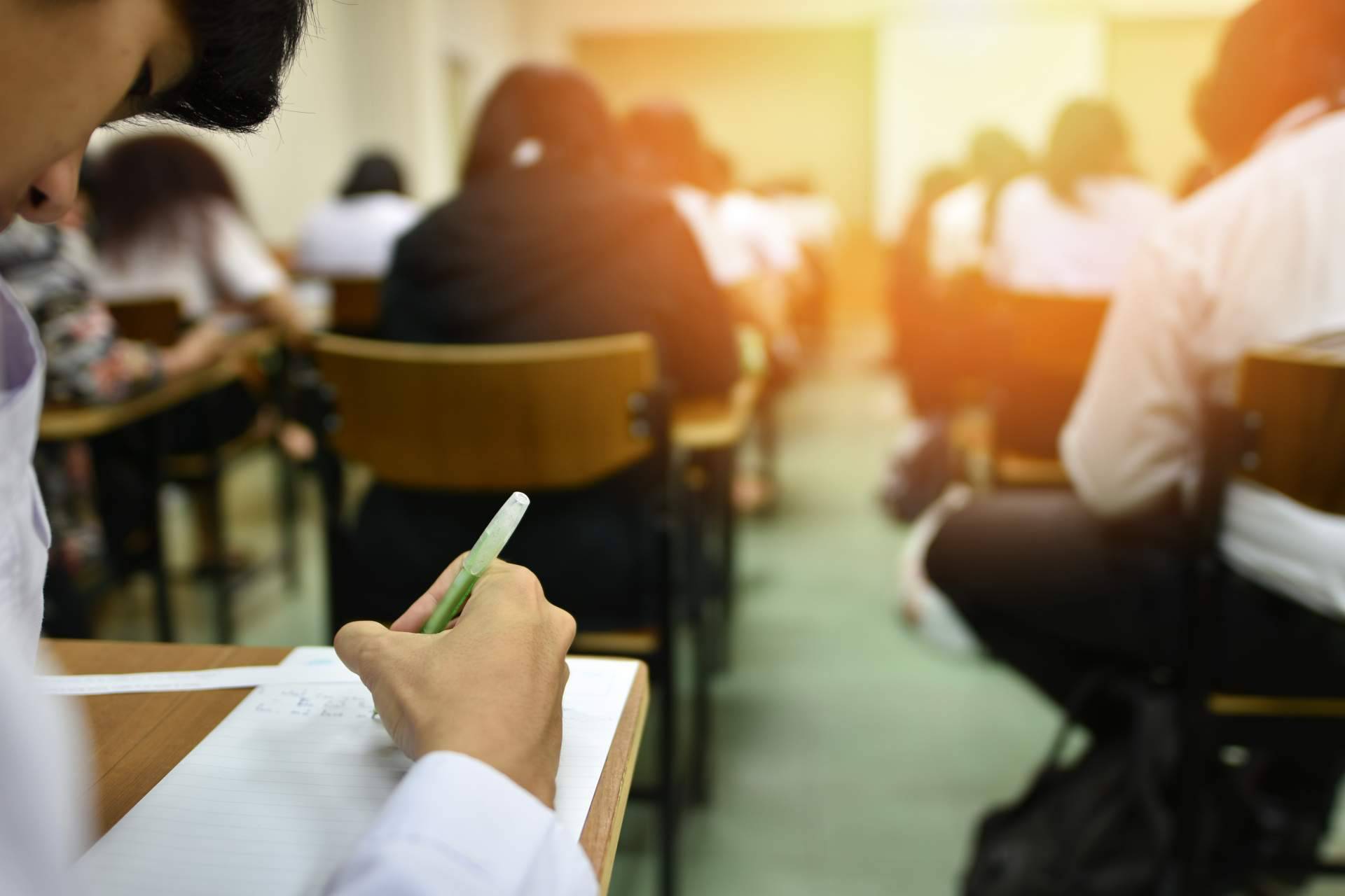 Academias.com, el buscador que incluye las mejores academias de oposiciones