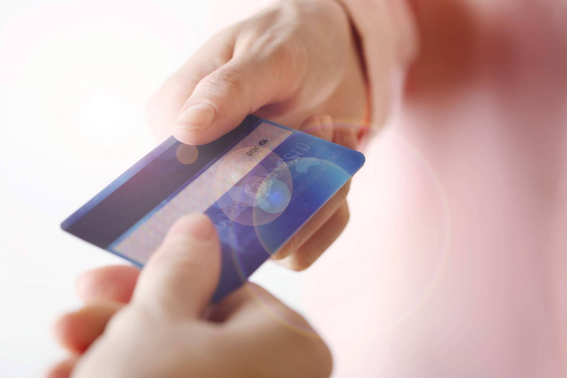 Anular tarjeta de crédito por robo o pérdida