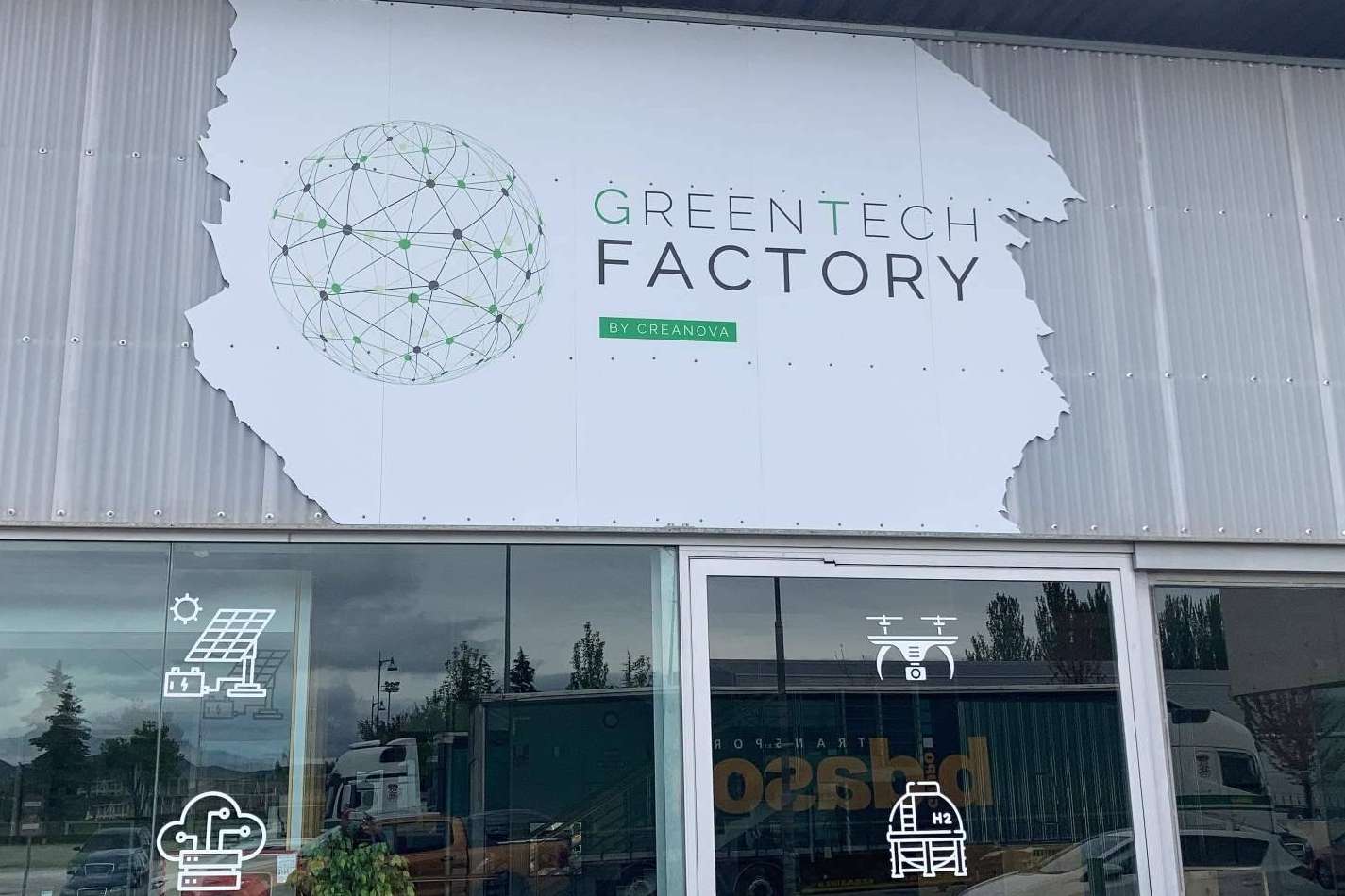 GreenTech Factory dispone de CNC, piezas tridimensionales en metal y composites con altas capacidades