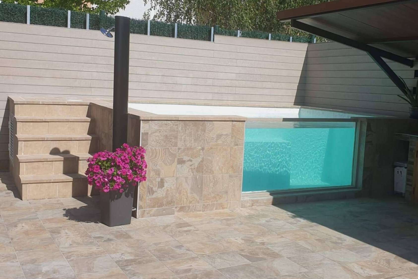 Esencial Pool, especialista en construcción de piscinas, se expande a Francia y Portugal
