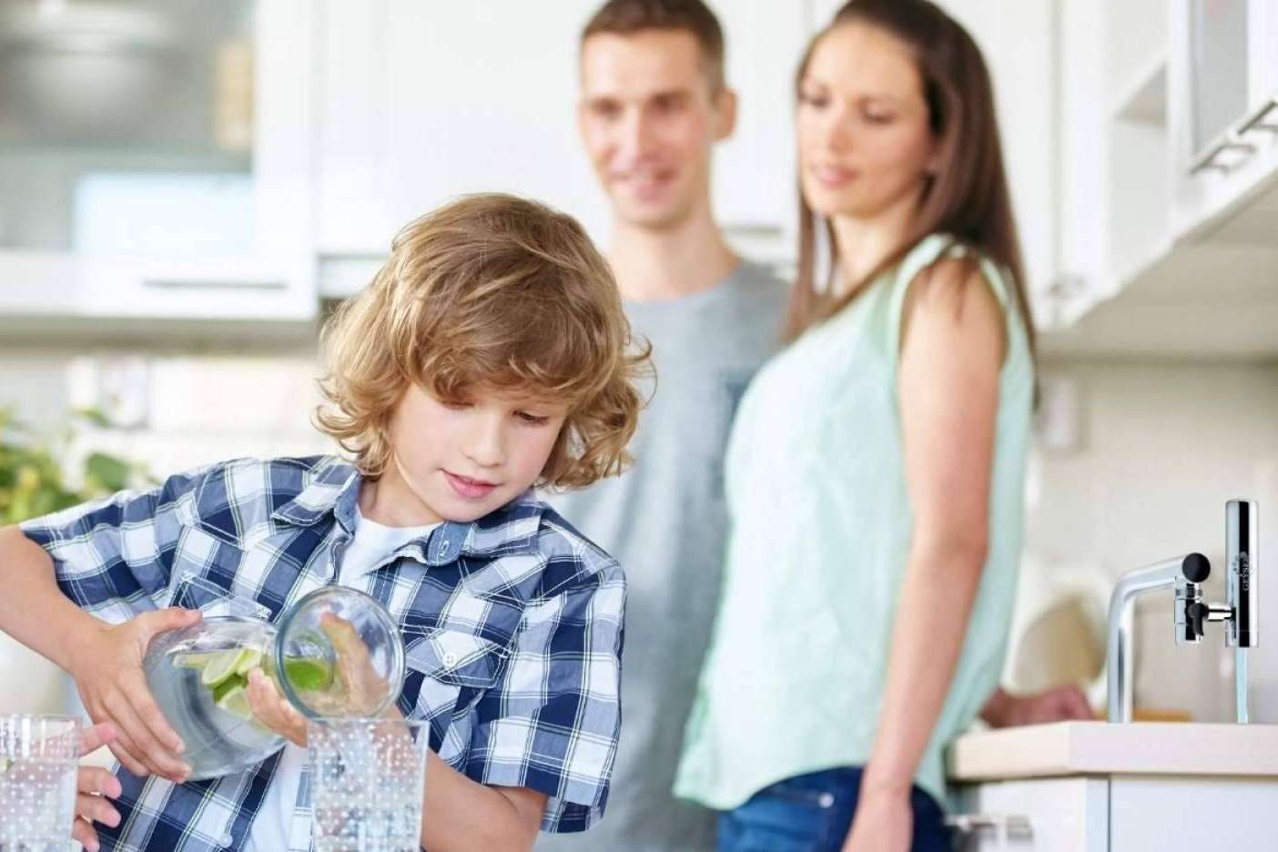 ¿Por qué es importante beber agua de calidad en la vida diaria?
