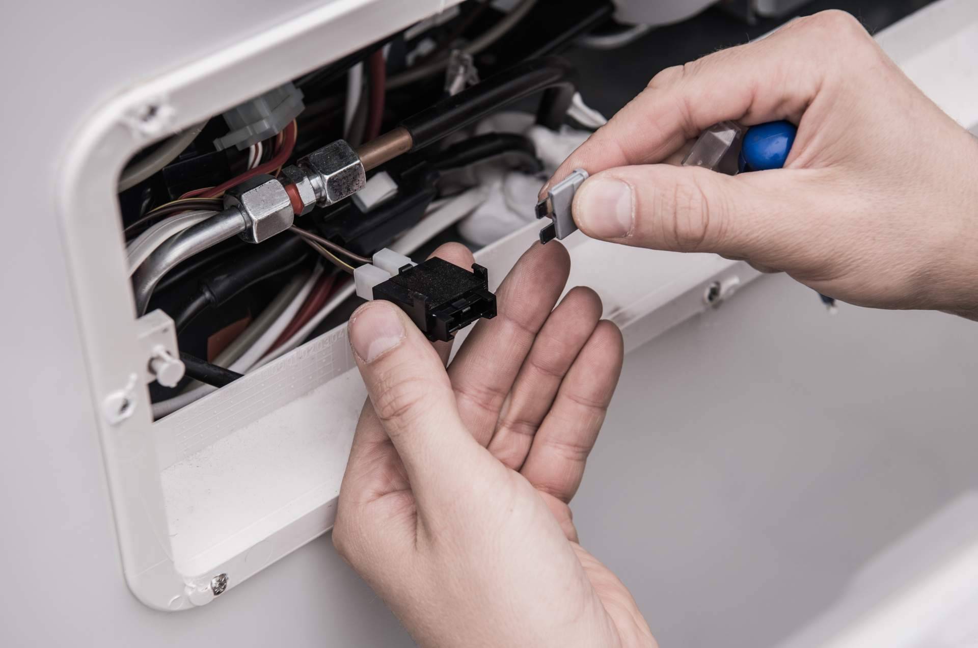 Servicio Técnico AEG Sevilla de la mano de la empresa multimarca Servicio Técnico Electrodomésticos Sevilla
