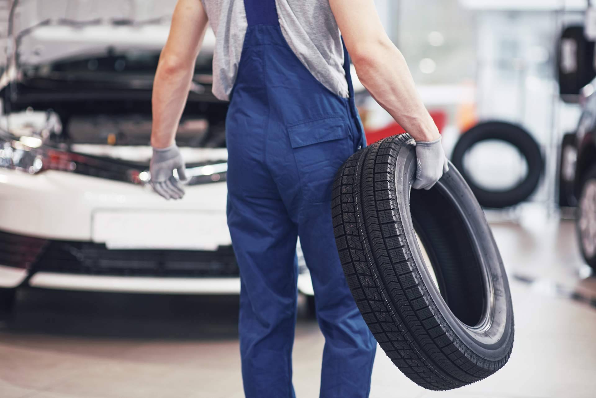 ¿Cuándo hay que cambiar los neumáticos del coche?, por SF Motor
