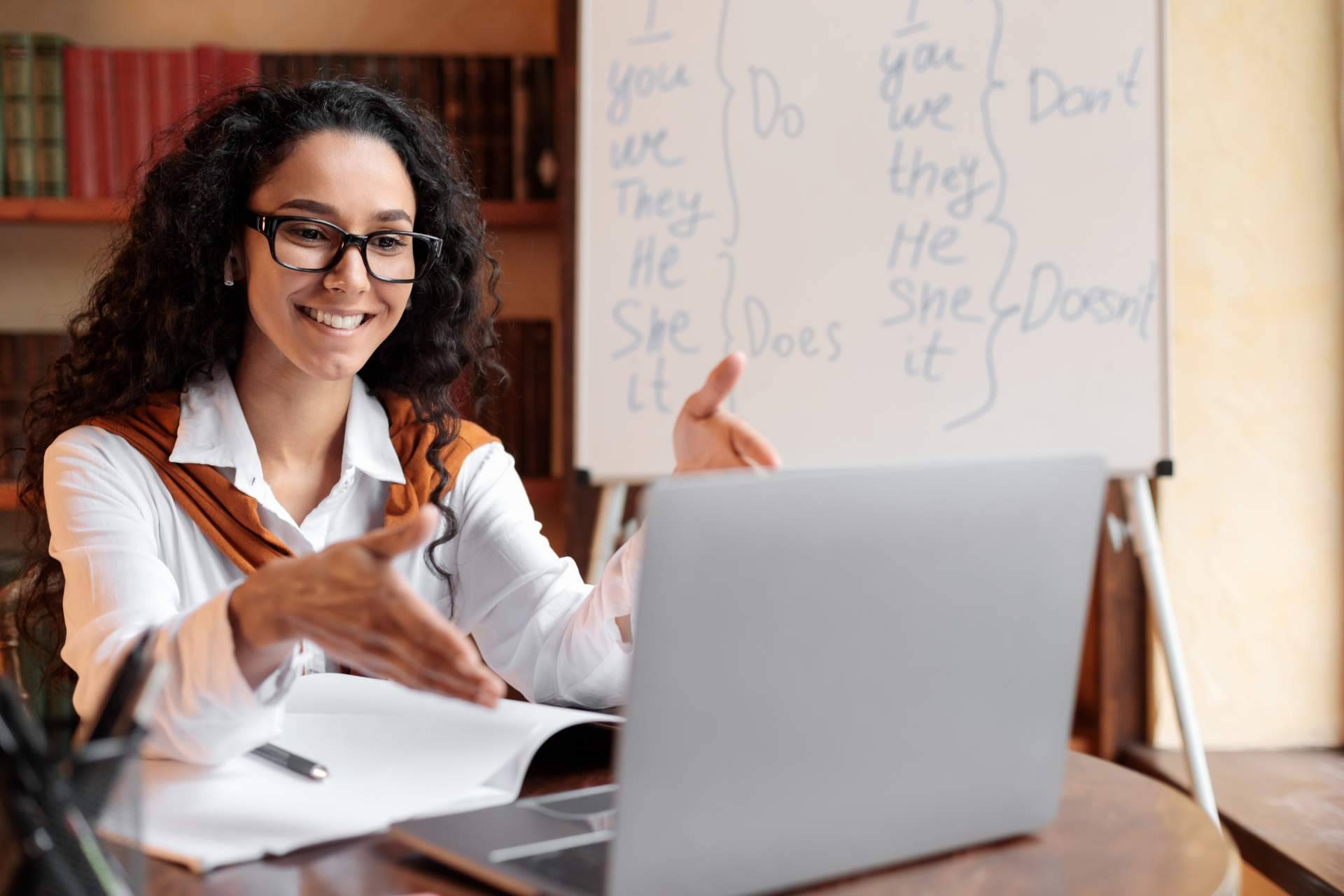 La metodología blended ayuda a aprender inglés para las oposiciones docentes