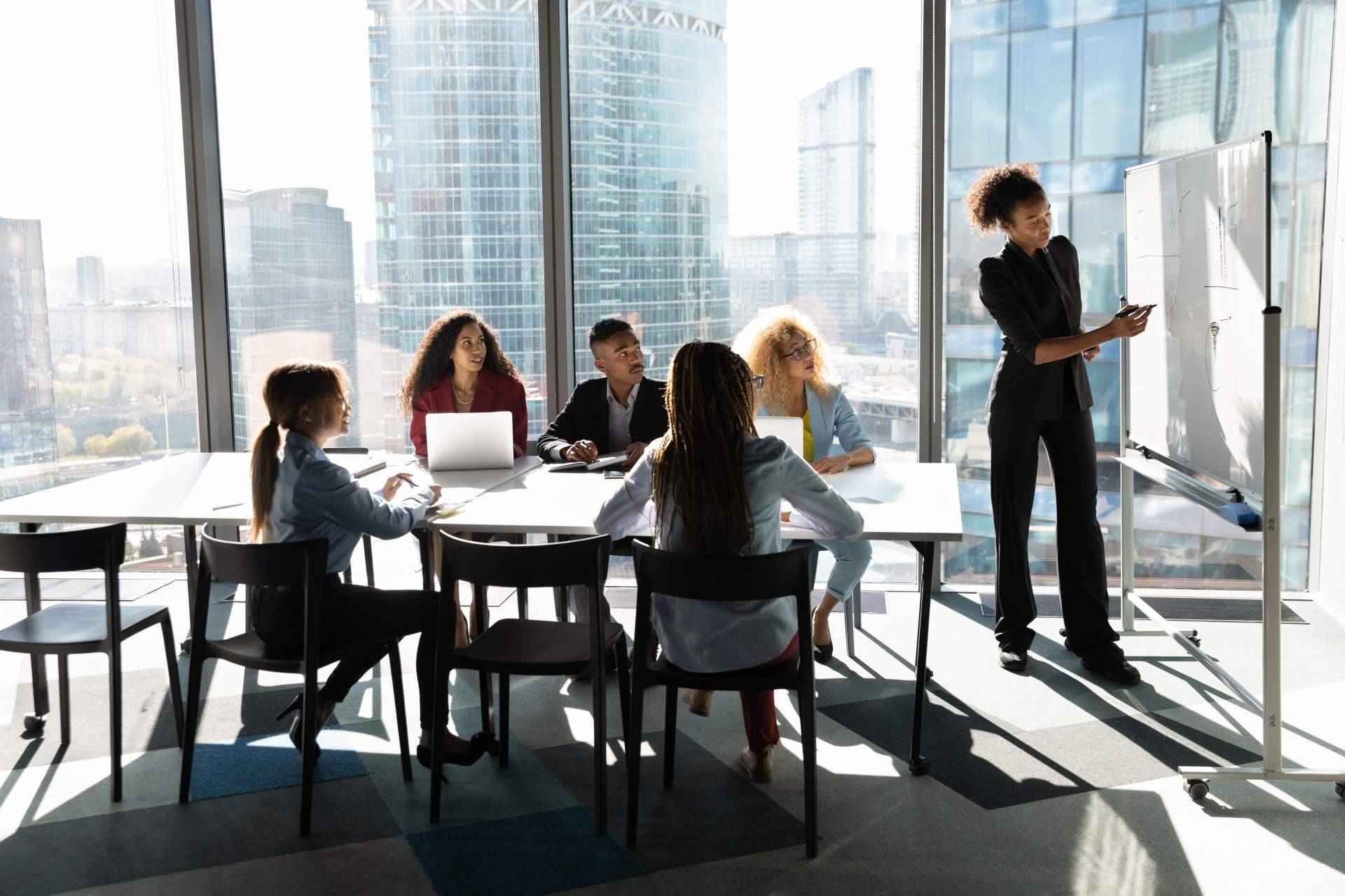 ¿En qué consiste la formación bonificada para empresas?