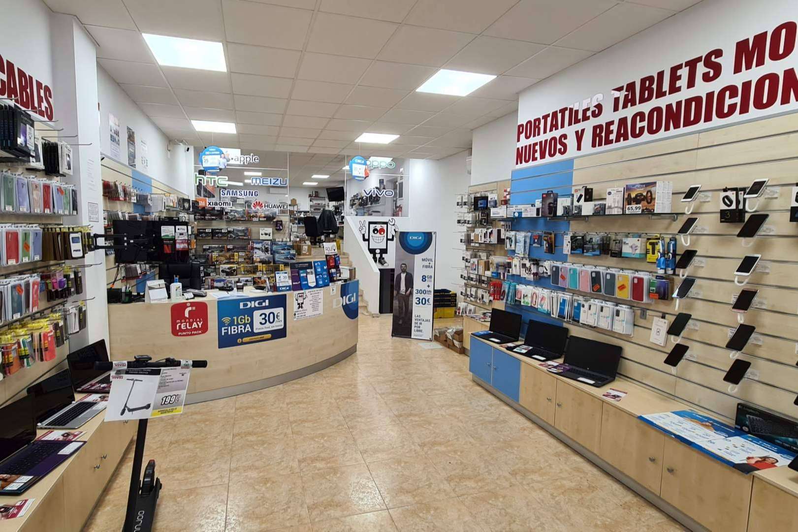 Arréglatelo, la tienda para reparar aparatos electrónicos y para comprar juguetes de última tecnología