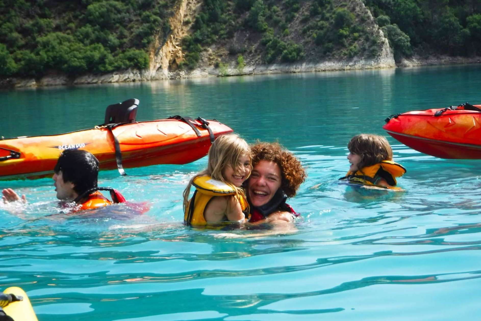 Deportes de aventura al aire libre para niños, de la mano de Nómadas del Pirineo