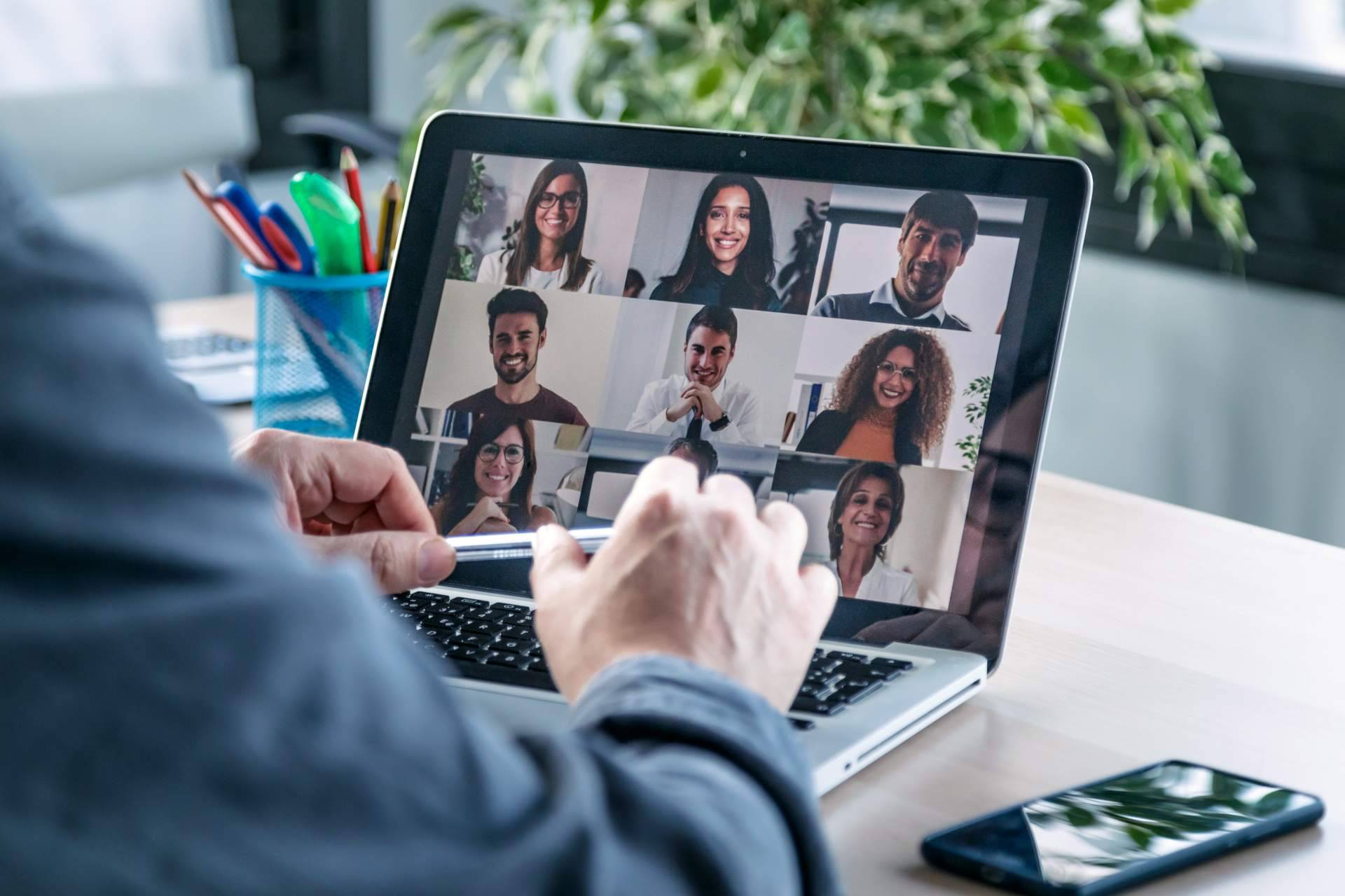 Realizar juntas de vecinos online, de la mano de Communitas