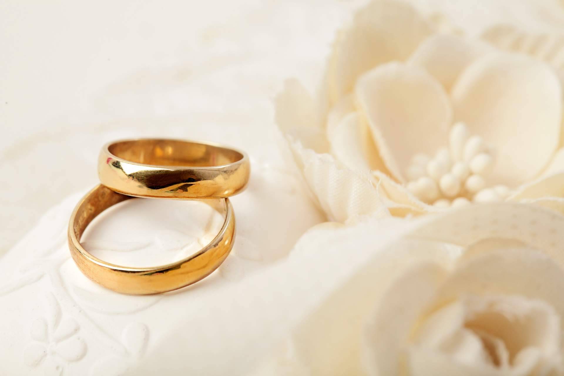 Alianzas de boda de oro en la joyería madrileña El Rubí