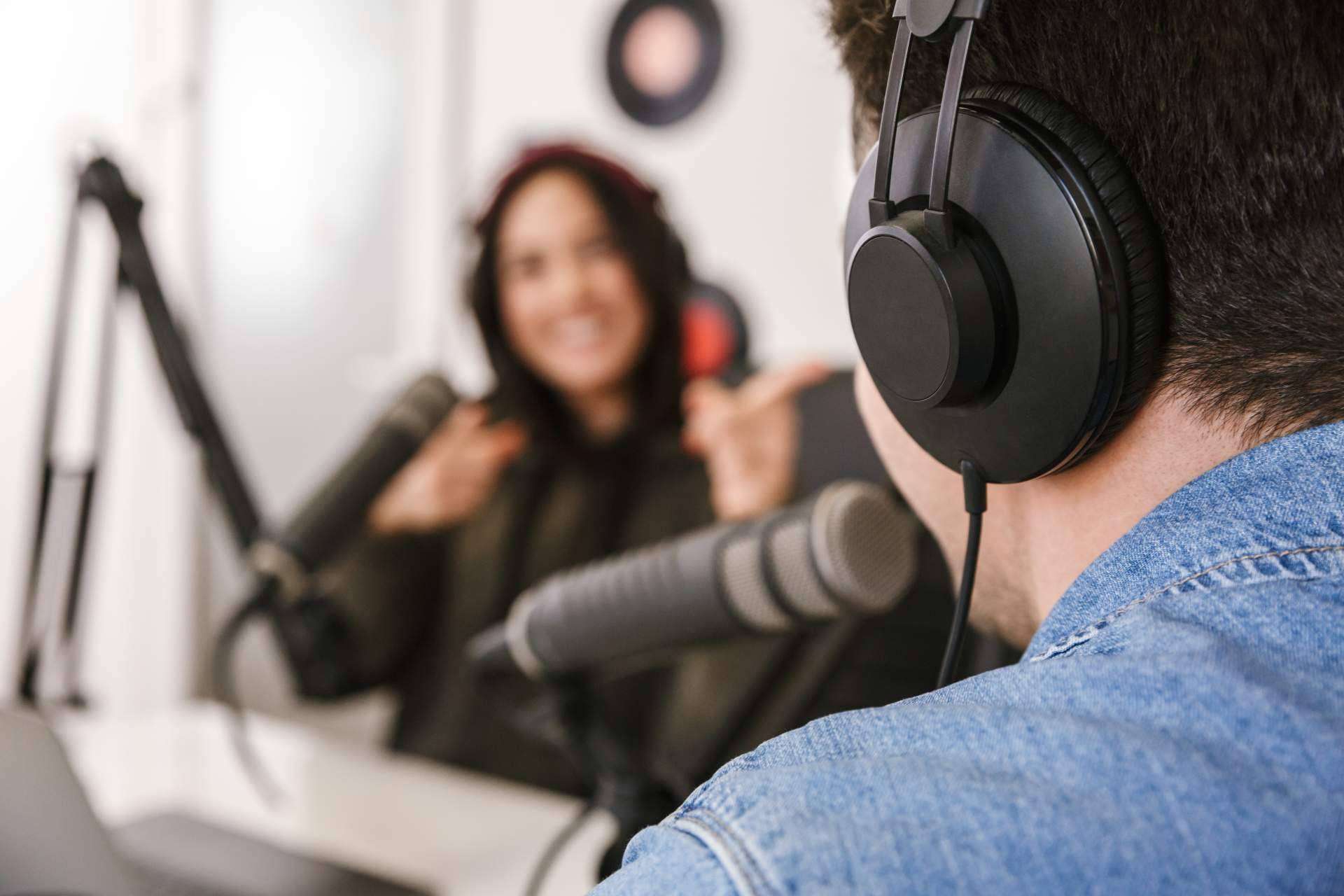 Los podcasts corporativos son una nueva tendencia de marketing entre las marcas y empresas