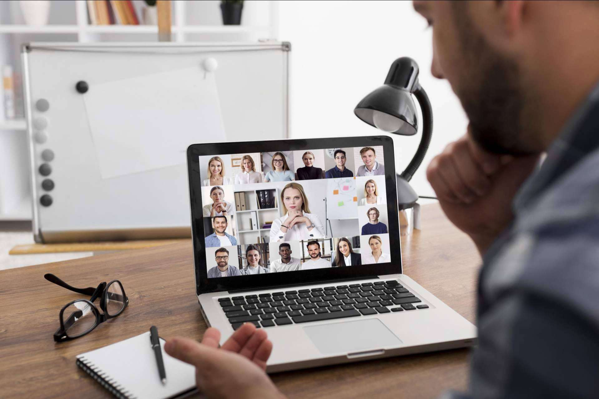 Cómo investigar y saber si un empleado está teletrabajando, por Agencia Gran Vía