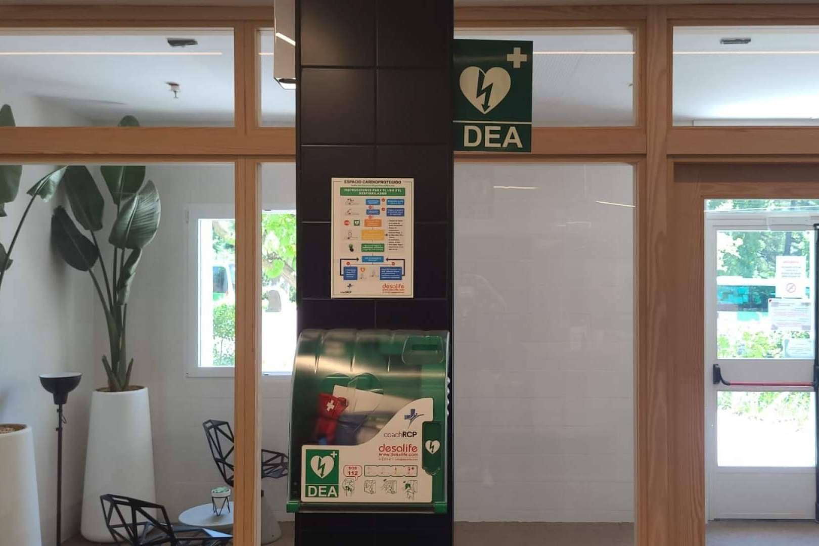 ¿Por qué es importante contar con desfibriladores en comunidades de vecinos?