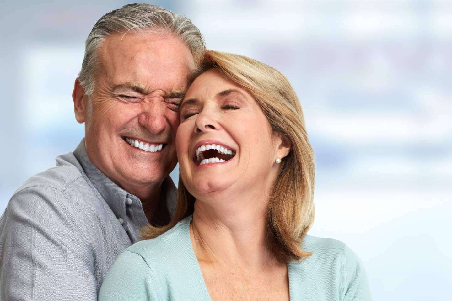 Las coronas de circonio son perfectas para unos dientes bonitos y resistentes, por Corrales Dental