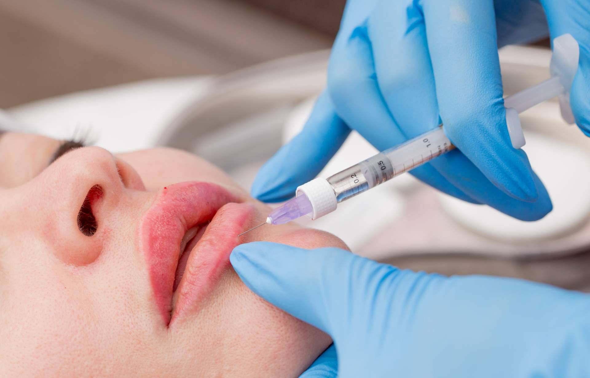 La Escuela Sanitaria MED21 ofrece formación para profesionales de la medicina estética