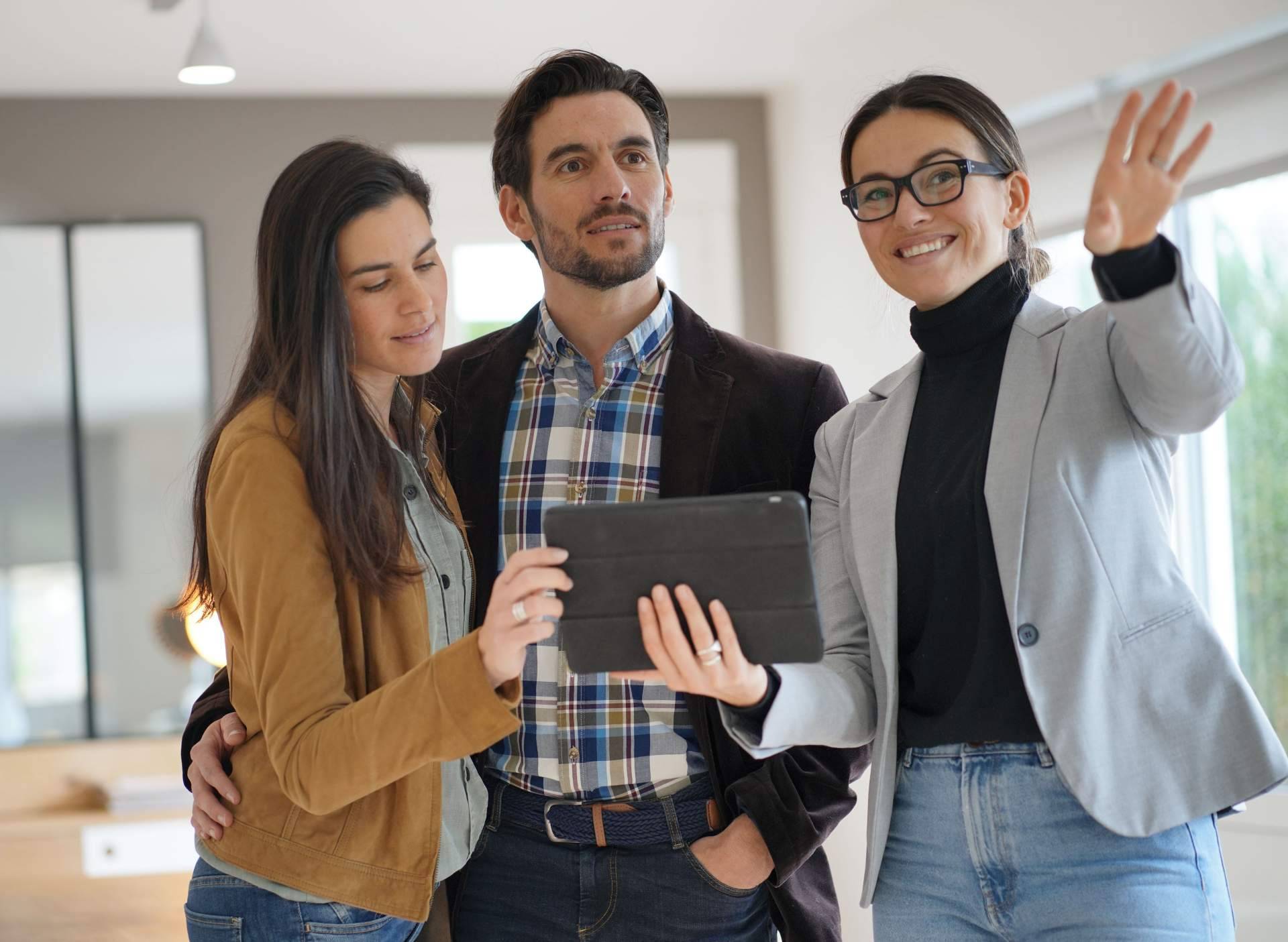 Los beneficios de apostar por una inmobiliaria sin comisiones, con Hello House