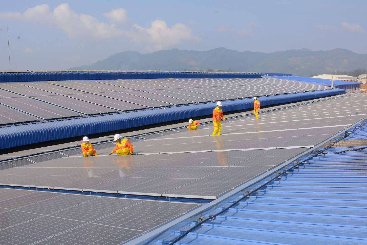 ¿Cuál es el precio de instalar placas solares?, por el portal web SOLARINSTALA