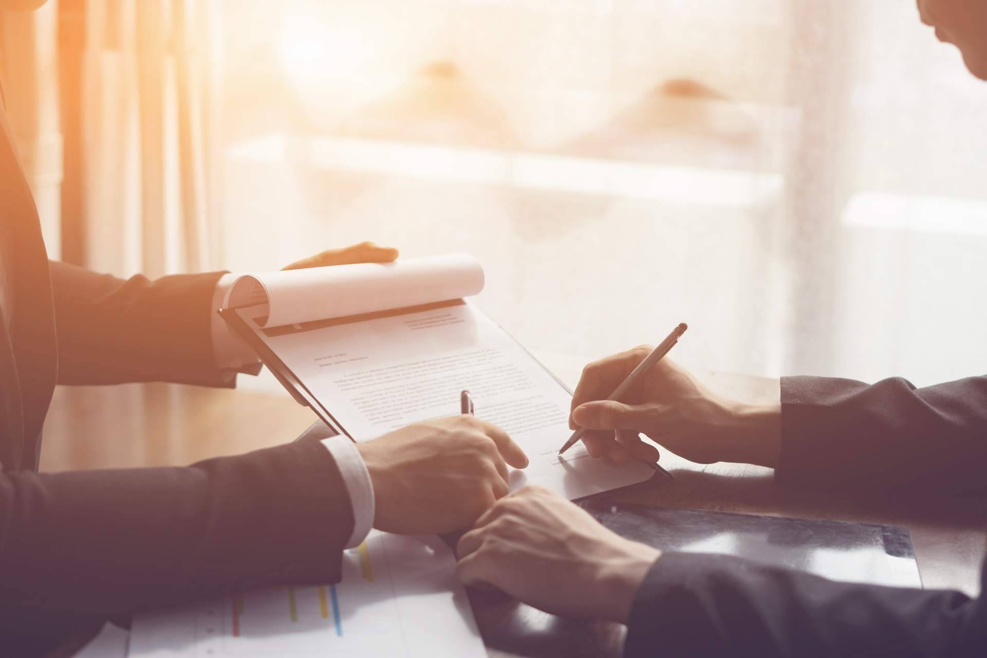 ¿Se puede cambiar un seguro de decesos de una compañía a otra?, por Seguros Academy