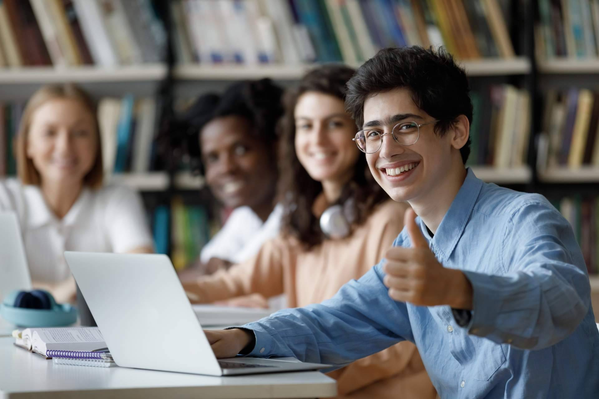 El convenio con prácticas en compañías para ganar experiencia laboral, por Aicad Business School