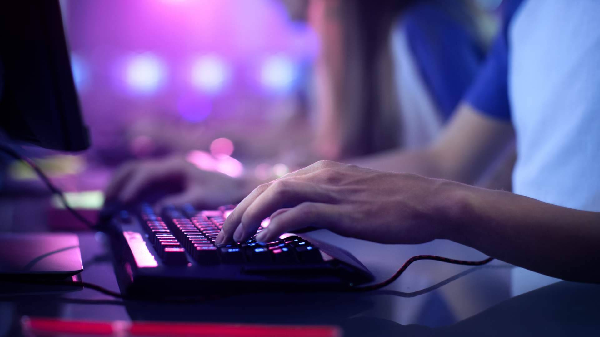 Reparar Ordenadores permite reparar placa base portátiles gaming