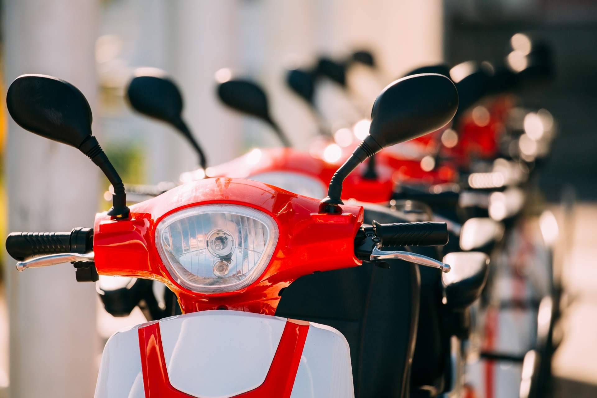 Las subvenciones en la compra de motocicletas eléctricas, de la mano de la empresa Emotobike