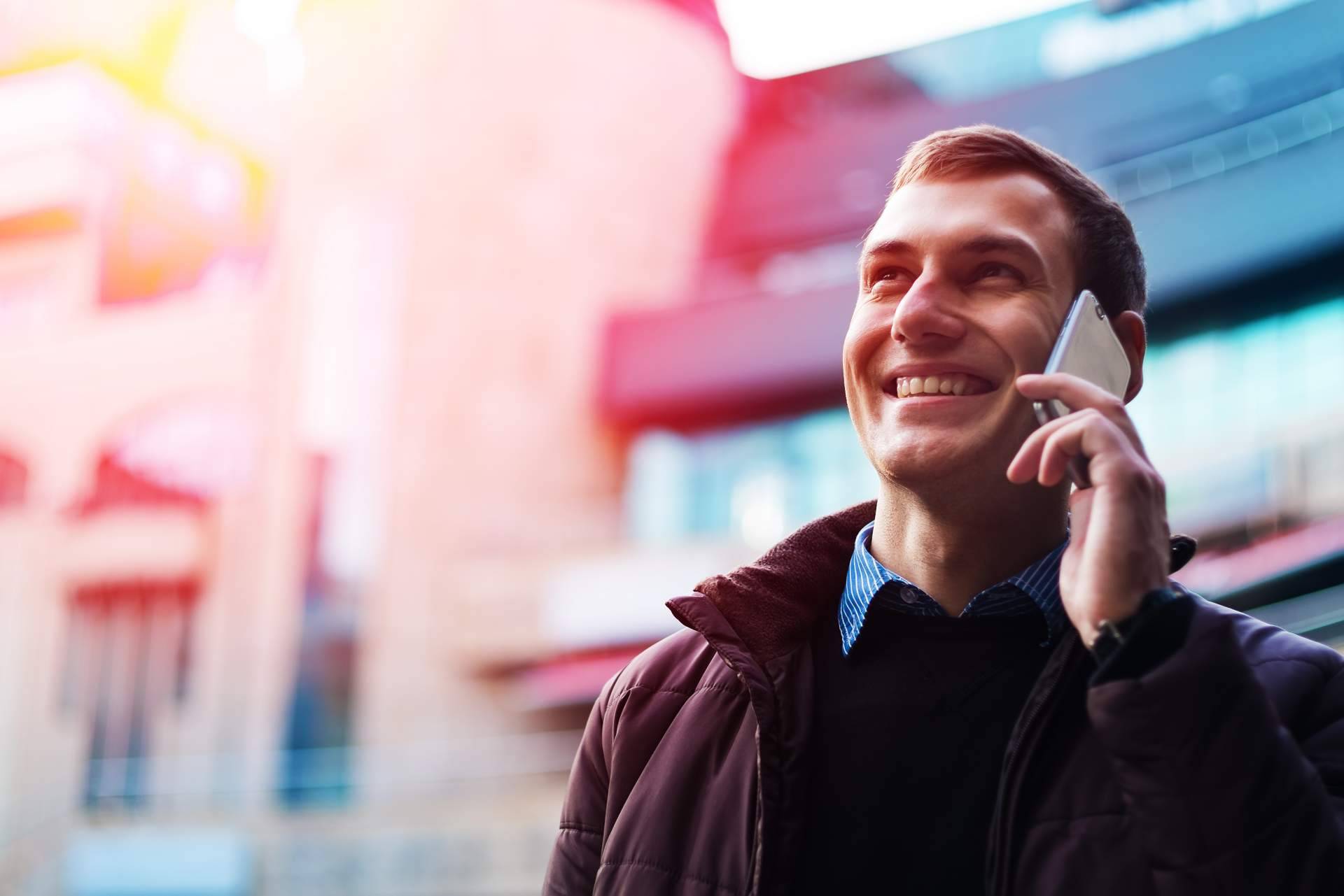 ¿Cómo adquirir una centralita virtual con VoiPer?