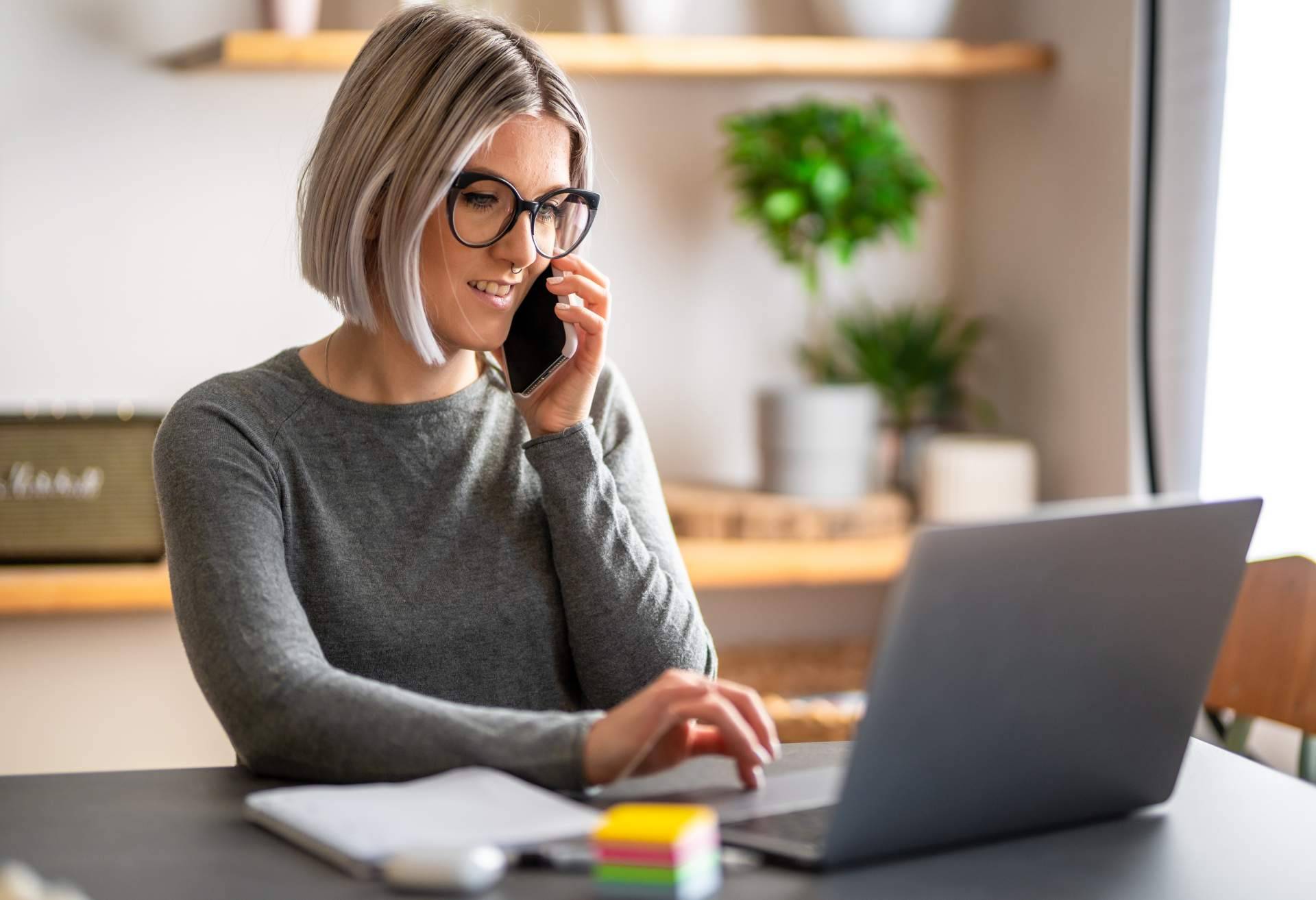 TELLiT sobre la conexión entre clientes y trabajadores con el sistema de smartworking