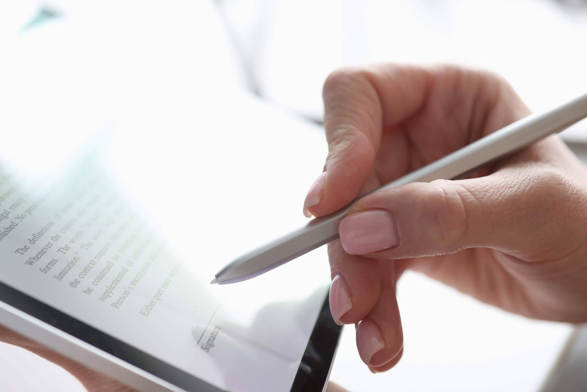 firmar.online dispone de una herramienta gratuita para calcular el ahorro en los negocios aplicando sus servicios