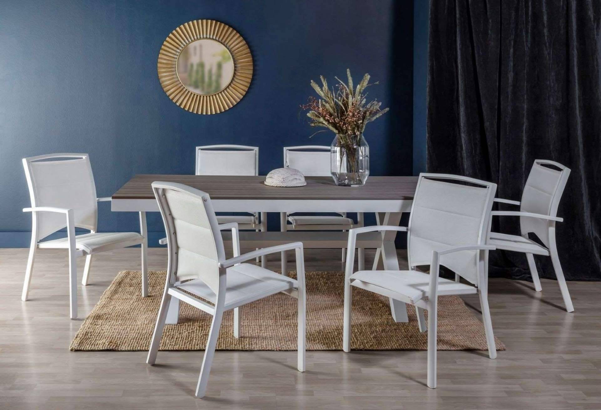 Decorar y ambientar jardines con los muebles que ofrece Camino a Casa