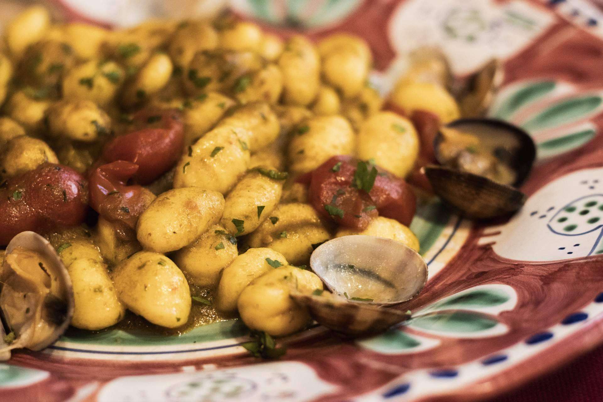 El restaurante Spaccanapoli presenta Delivey & Takeaway, su nueva apuesta que acerca la gastronomía napolitana al hogar