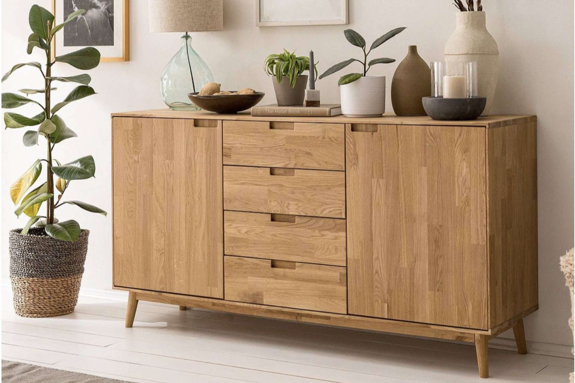 Las cómodas de madera y aparadores de diseño nórdico de la tienda Roble Store