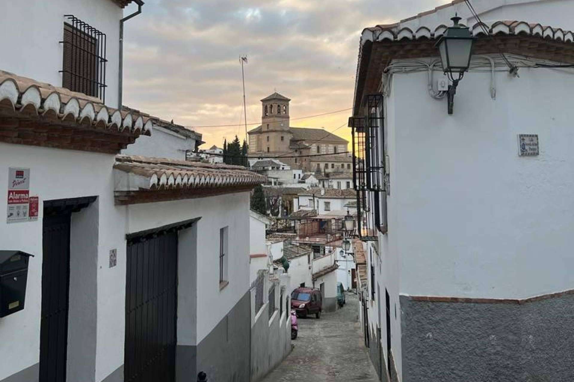 Visitar Granada de la mano de Nazarí Tours Granada y su tour Albaicín, Sacromonte y miradores