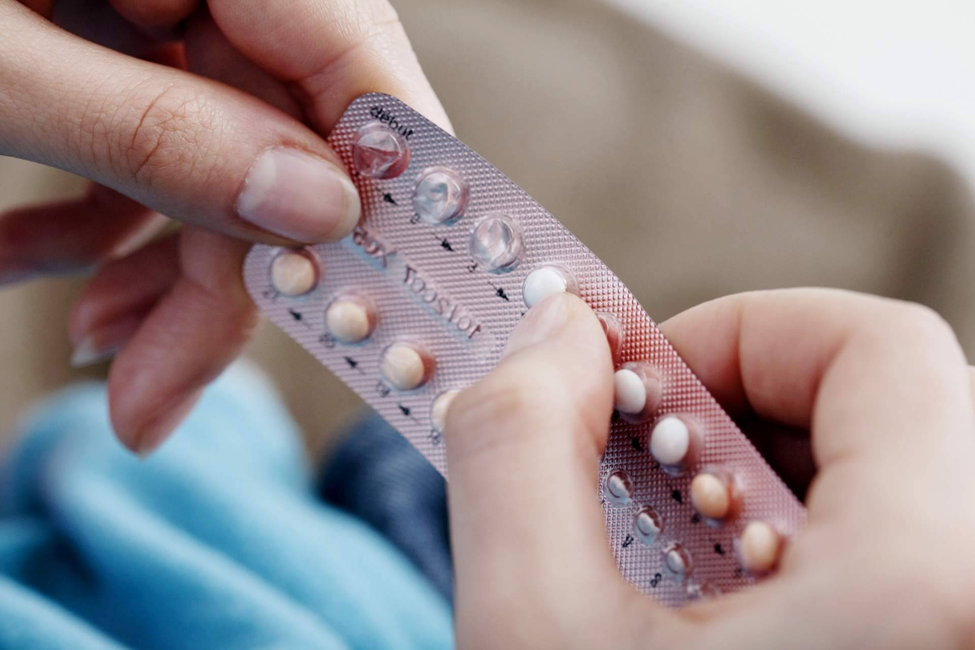 Cómo afecta tomar pastillas anticonceptivas para la pérdida de grasa en la mujer, por PmTeamWomanFit