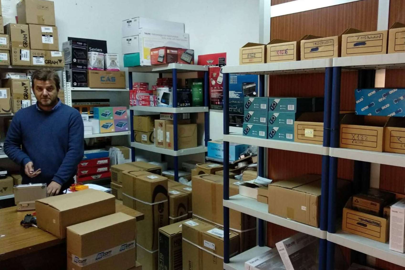 La tienda online BDCom está especializada en balanzas y básculas