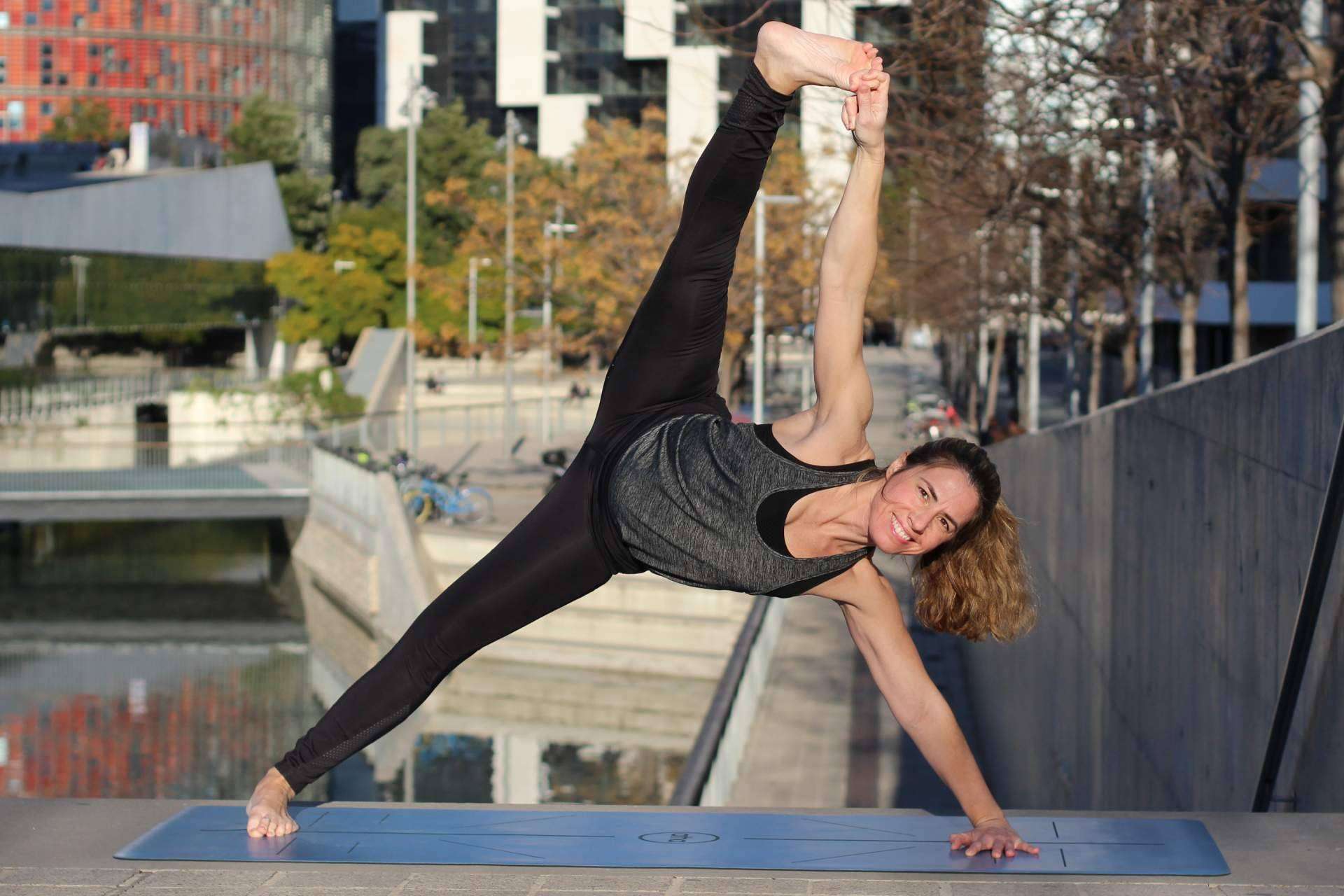 La importancia de una correcta alineación del cuerpo en la práctica del yoga