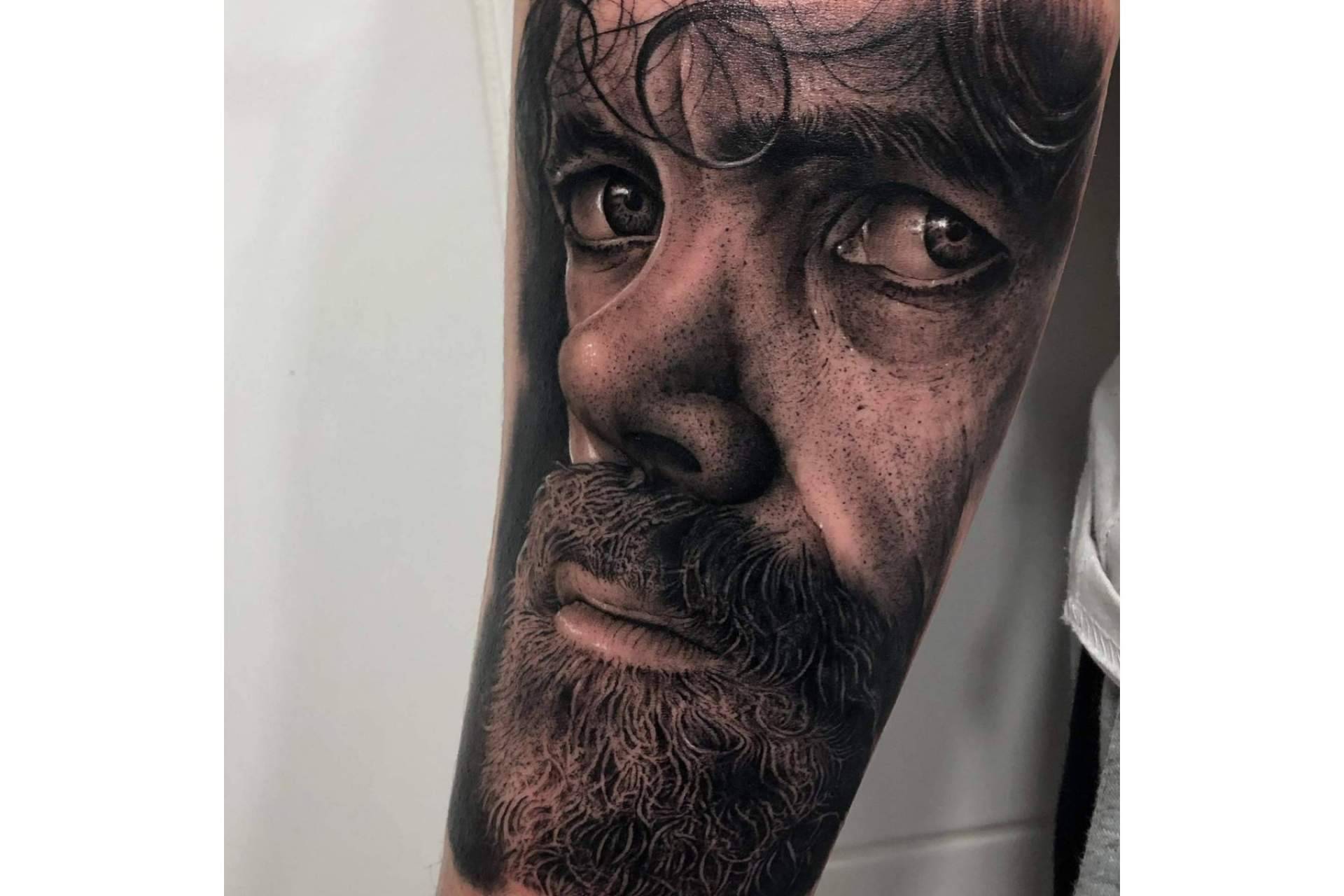 Samu Rico, uno de los tatuadores más reconocidos del mundo por transformar su trabajo en arte