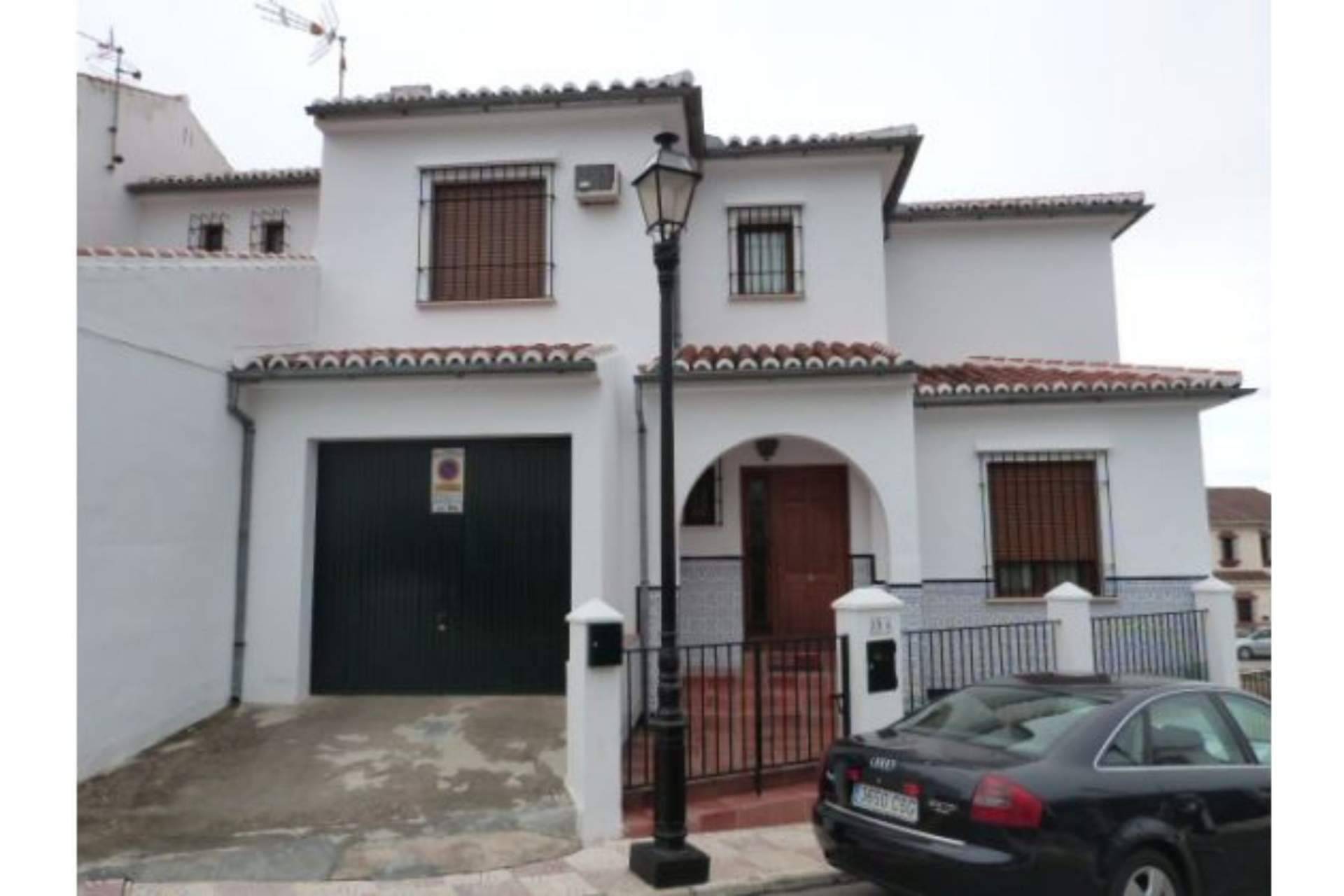 Cerca de 50 viviendas, terrenos y garajes de la provincia de Málaga publicados en Eactivos.com