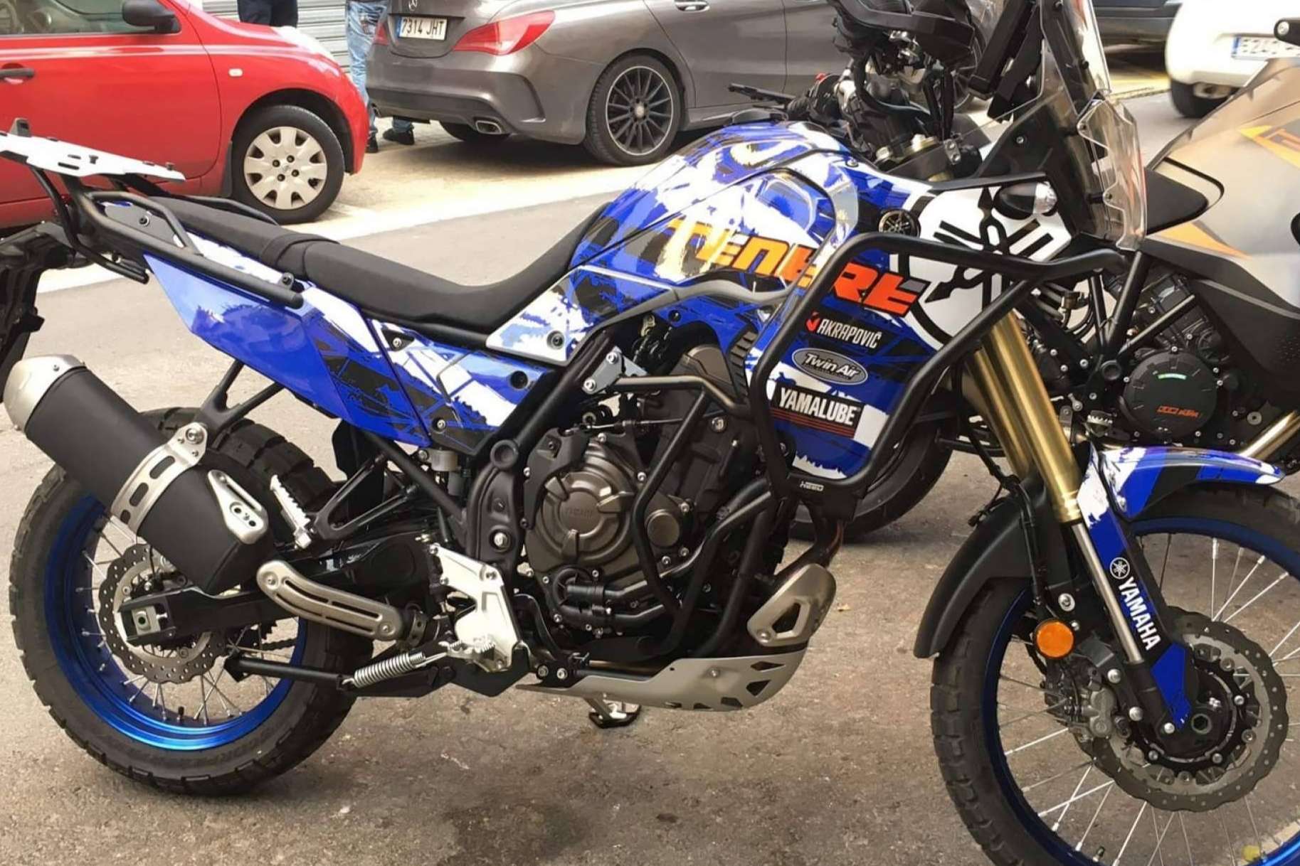 Las pegatinas personalizadas para moto off road que ofrece ADHESIVOSEMBARRADOS
