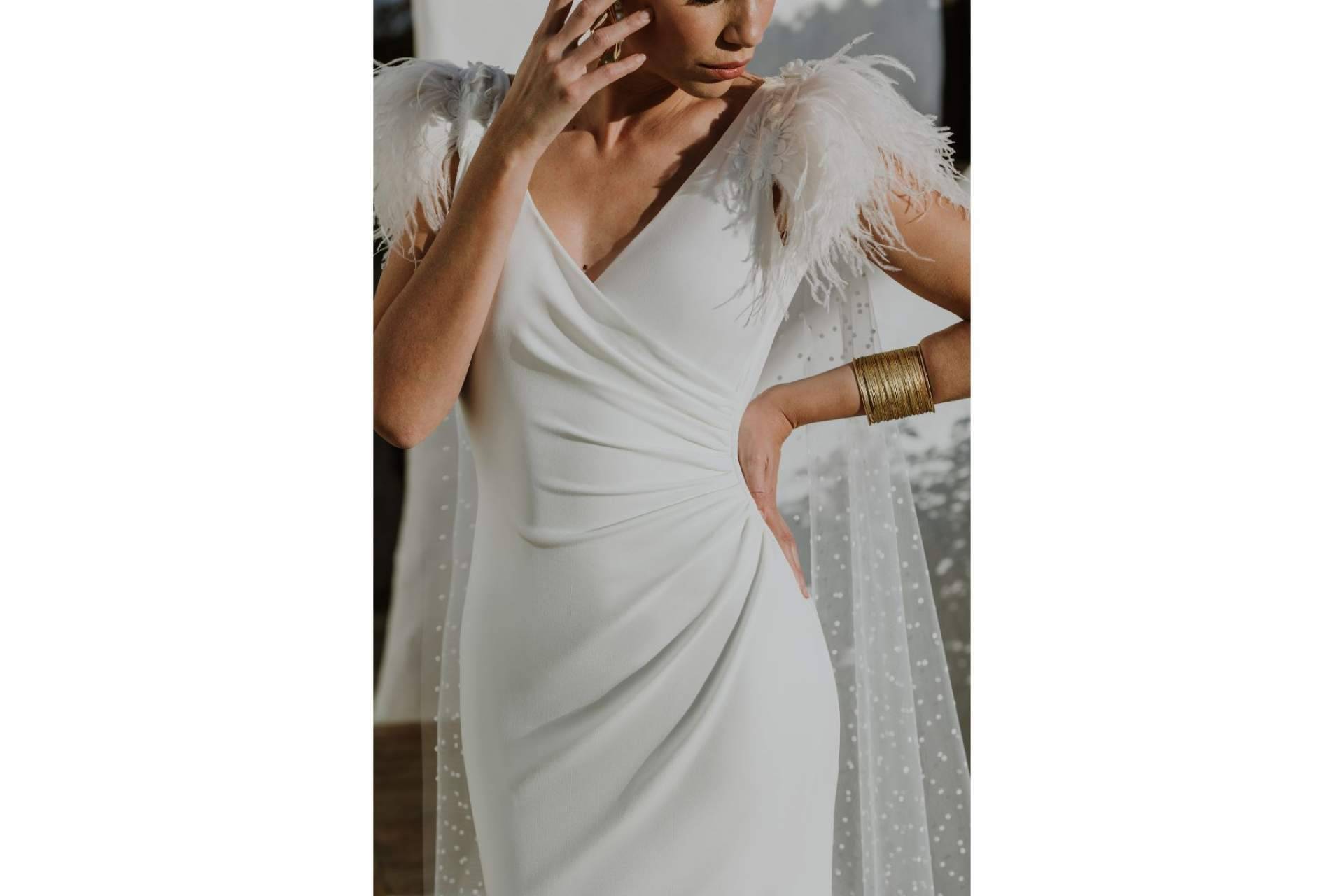 Personalización de vestidos de novia para que se ajusten a la perfección, con Silvia Fernández