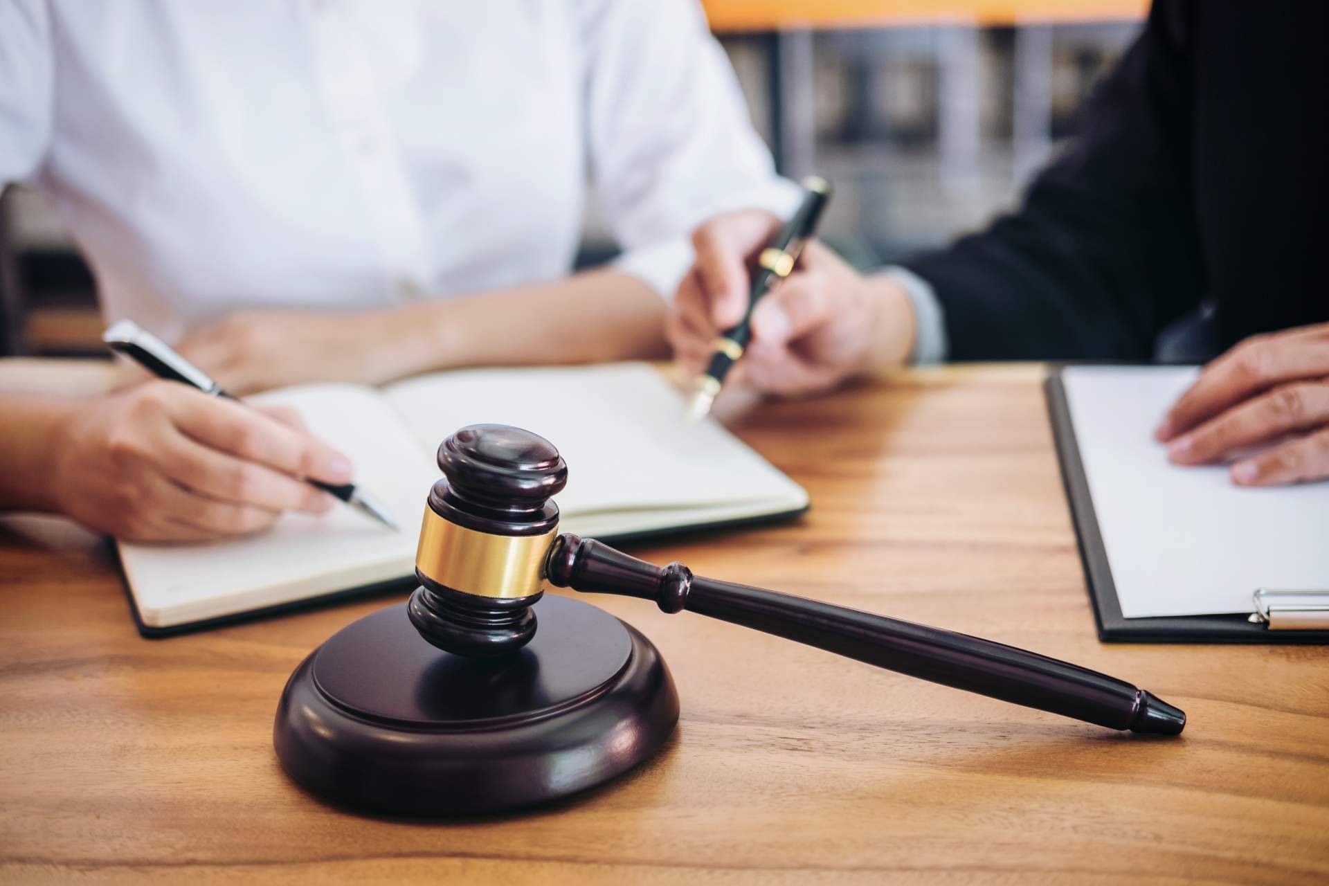 Leggado destaca la importancia de contar con un abogado especialista en herencias en Sevilla para evitar estafas
