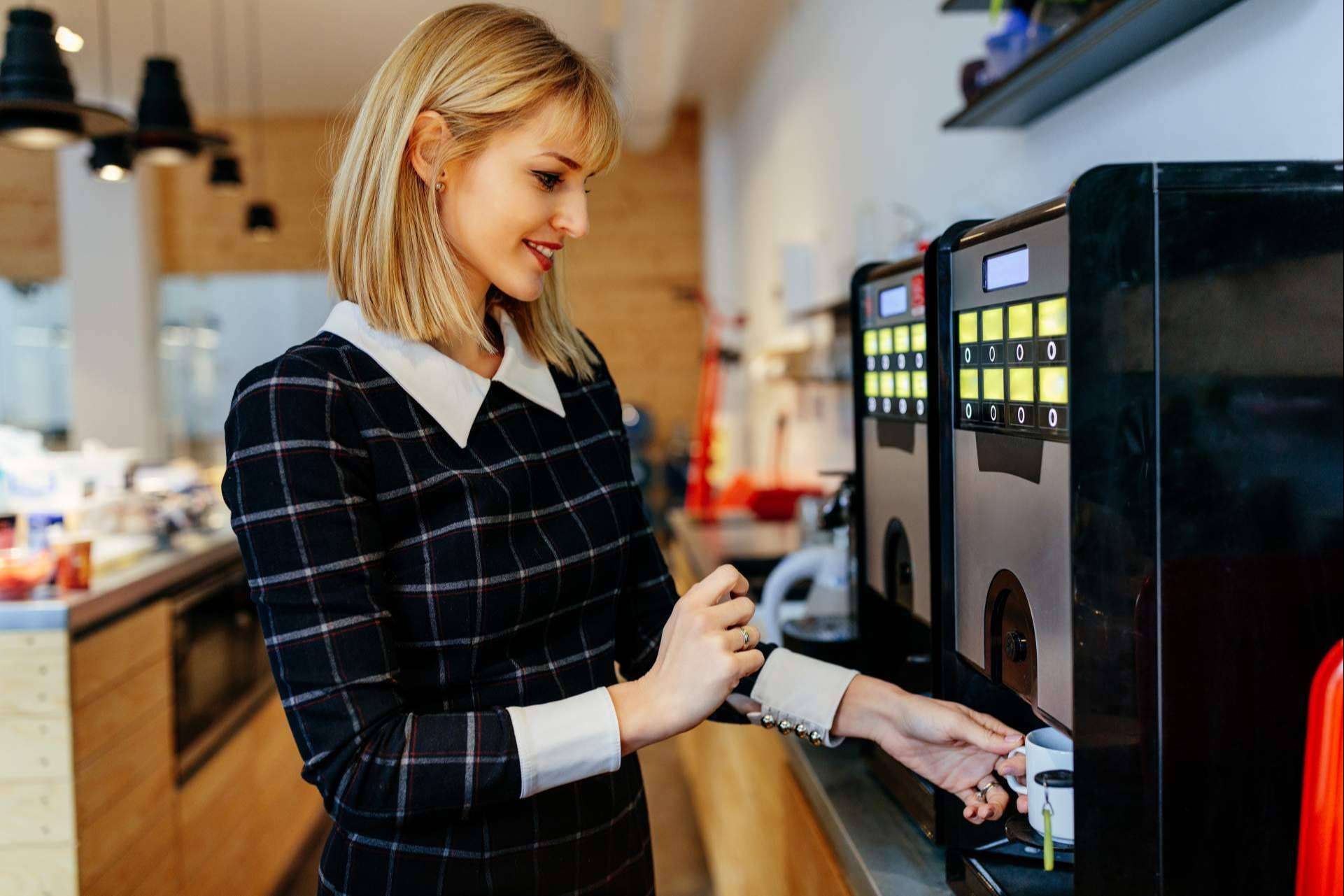 Las máquinas de vending de café en grandes empresas tienen diversos beneficios, explica C&B Señor