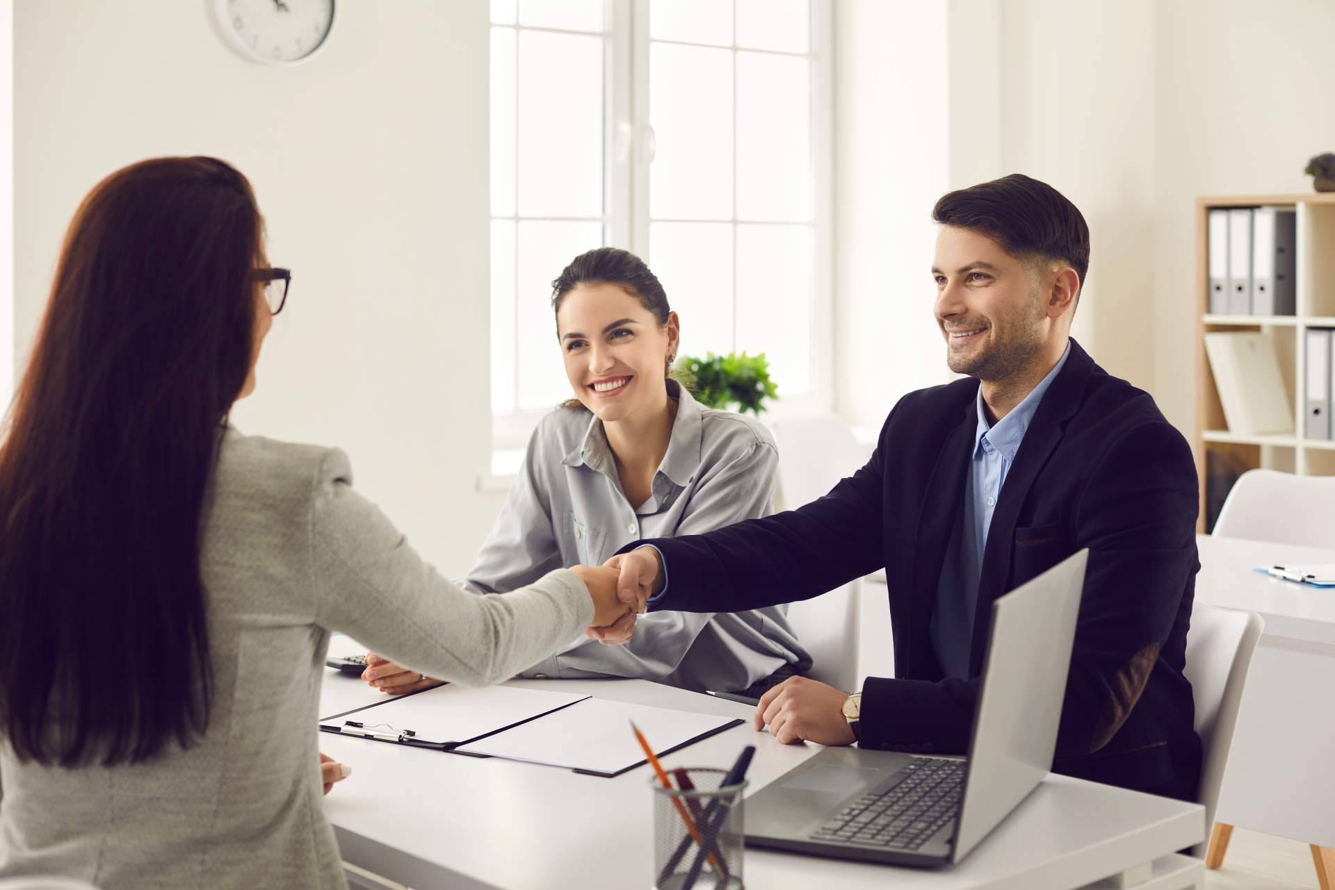 Los servicios de derecho inmobiliario en Alicante de Carlos Baño León