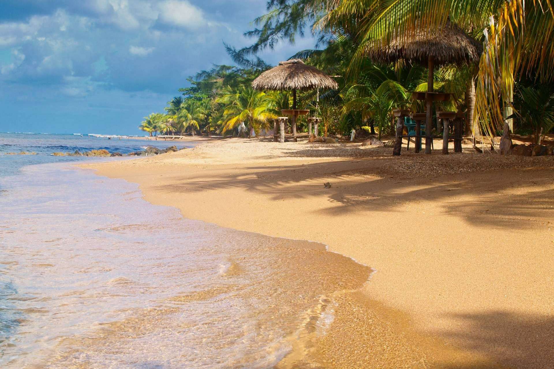 Conocer sobre las playas de Honduras, de la mano de Honduras.com