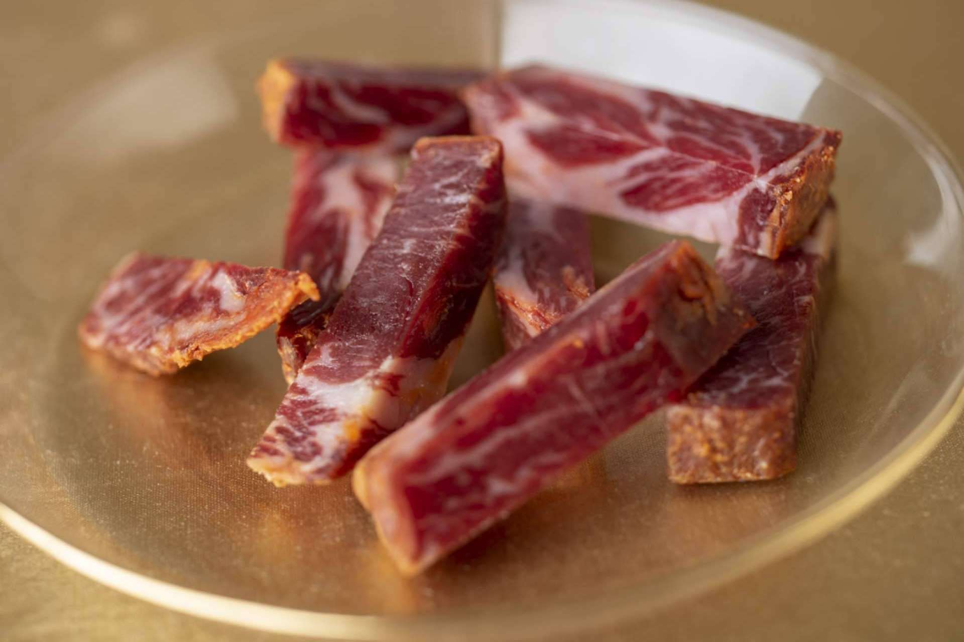 El verdadero jamón de bellota 100 % ibérico y ecológico, con Maestros Jamoneros