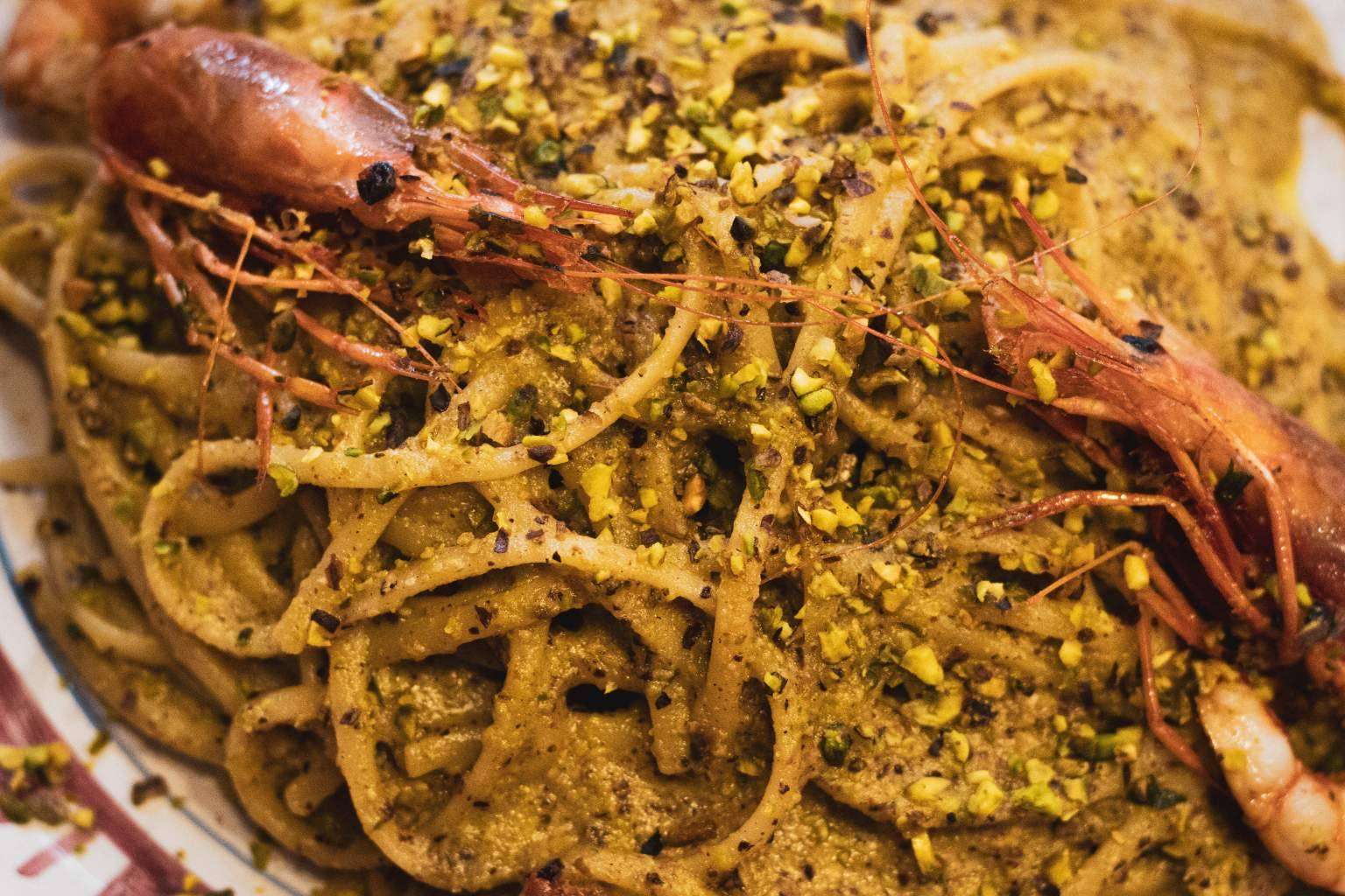 Disfrutar en Barcelona de las diferentes tradiciones gastronómicas de Nápoles, en el restaurante Spaccanapoli