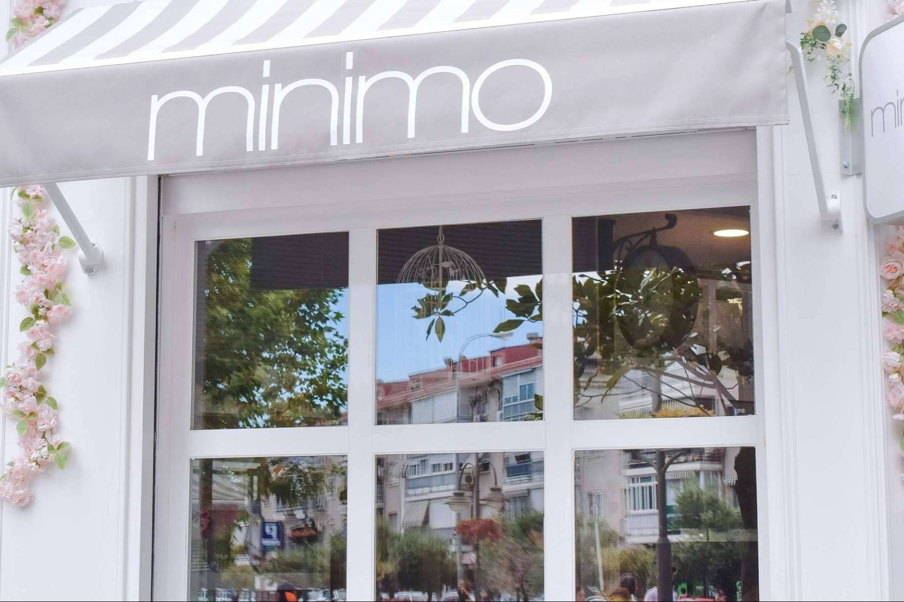 La primera tienda oficial de Minimo, Minimo Café Boutique