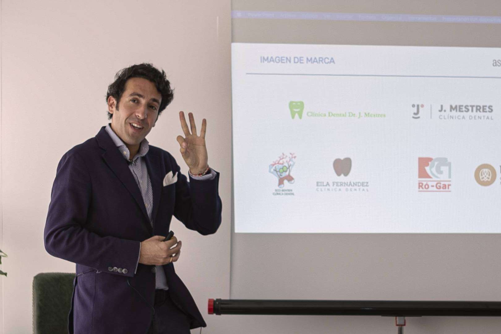 ¿Cuáles son las ventajas de contar con una consultoría clínica dental?, por Ascensium